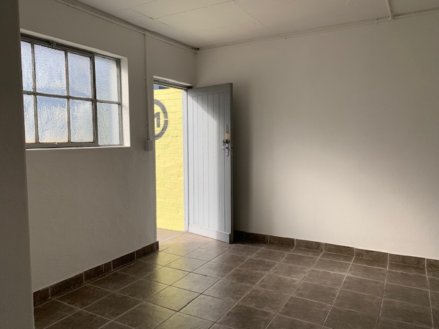 To Let commercial Property for Rent in Maitland Western Cape